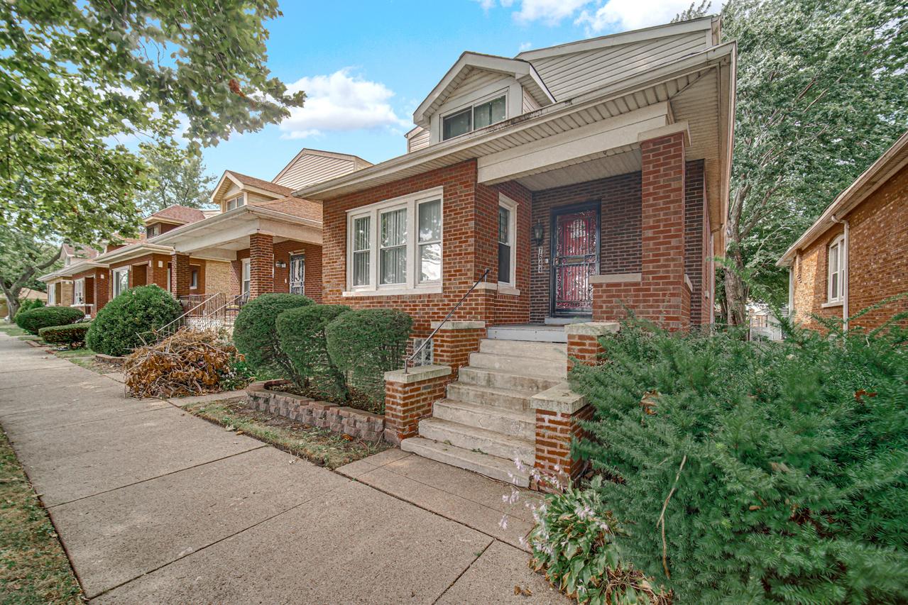 7644 S Lafayette Ave., Chicago, IL 60620