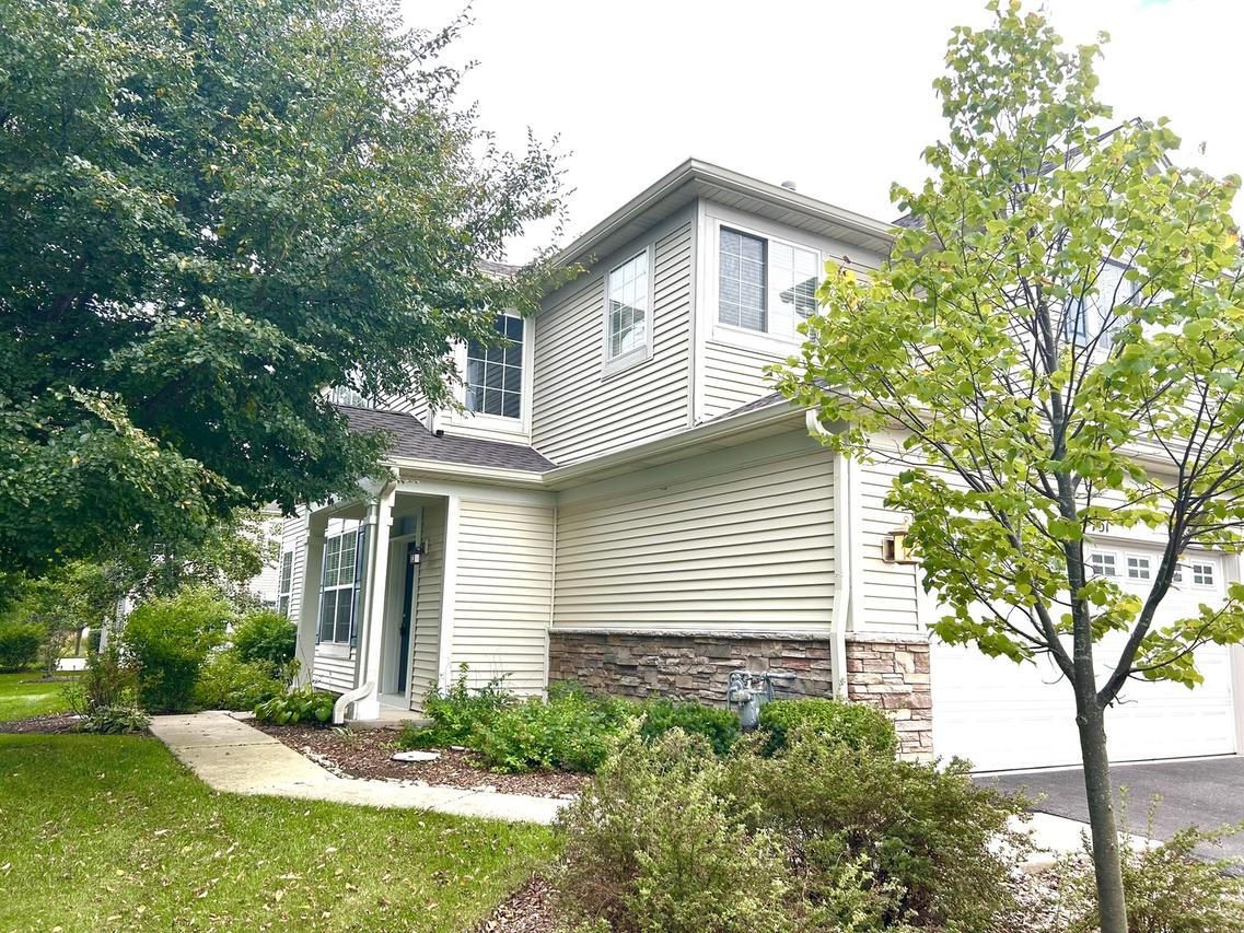 731 S Jade Ln., Round Lake, IL 60073