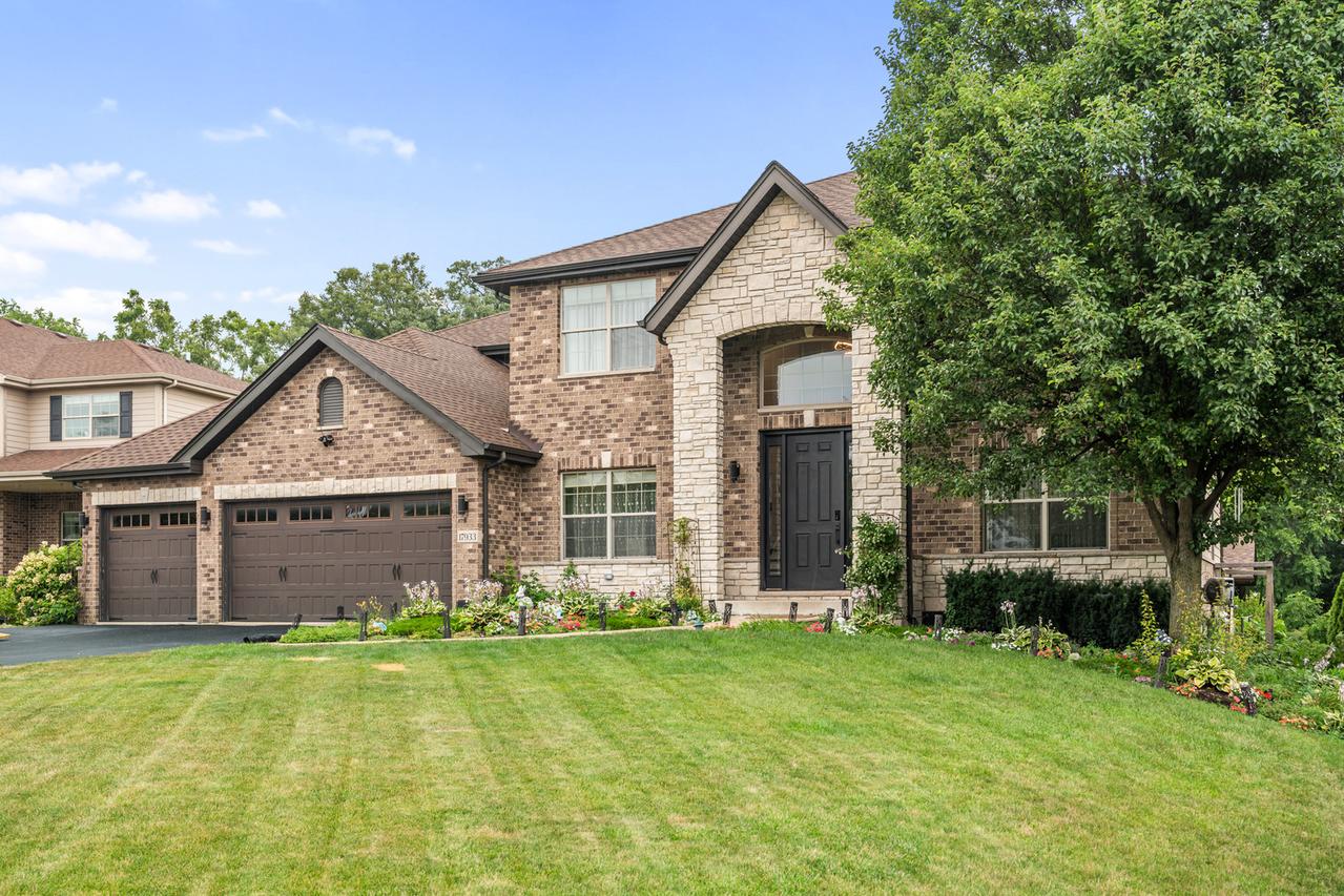 17933 S Beechwood Ct., Lockport, IL 60441