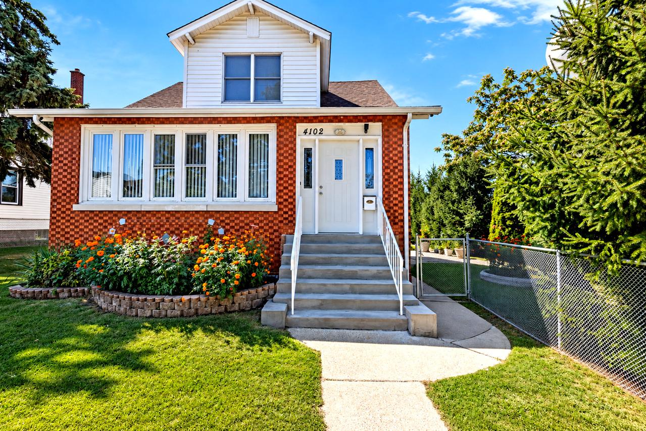 4102 Prescott Ave., Lyons, IL 60534