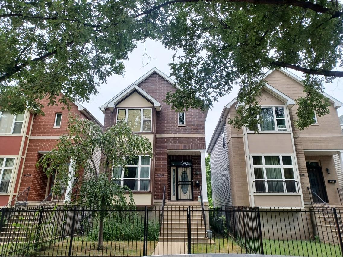 6732 S Dorchester Ave., Chicago, IL 60637
