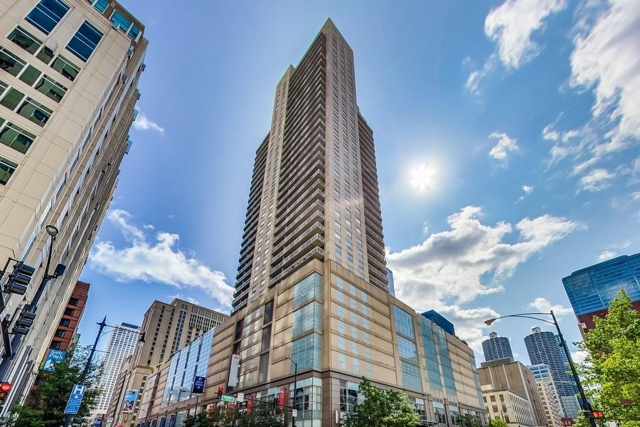 545 N Dearborn St. #1703, Chicago, IL 60654