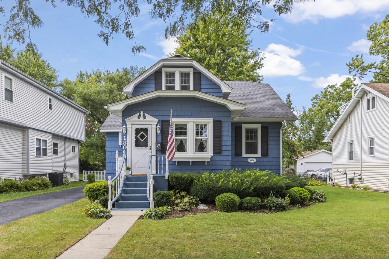 130 S Yale Ave., Villa Park, IL 60181