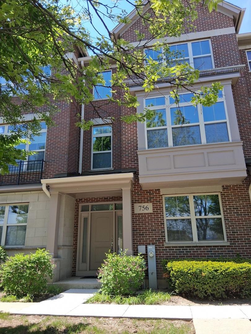 756 N Aspen Dr., Vernon Hills, IL 60061