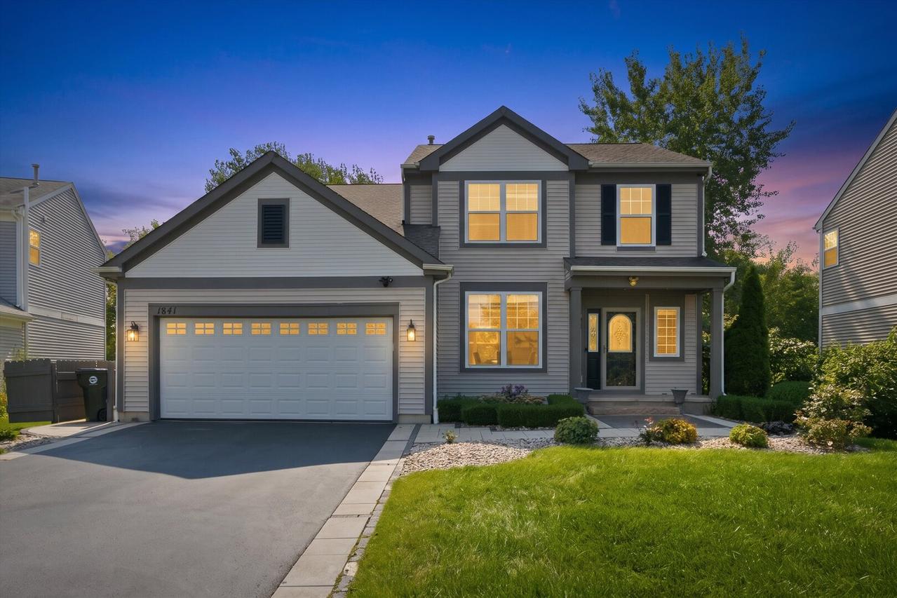 1841 W Rookery Cir., Round Lake, IL 60073