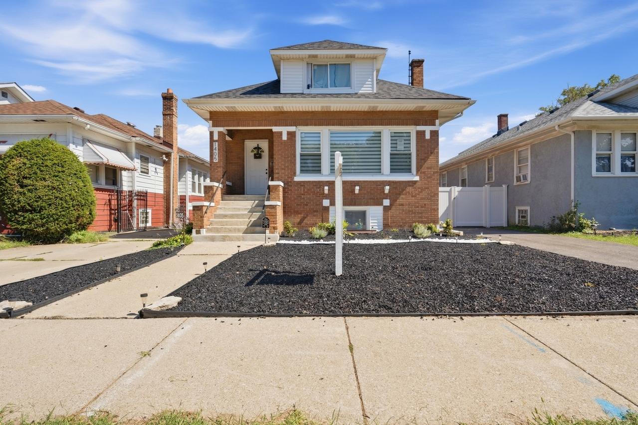 1405 S 17th Ave., Maywood, IL 60153