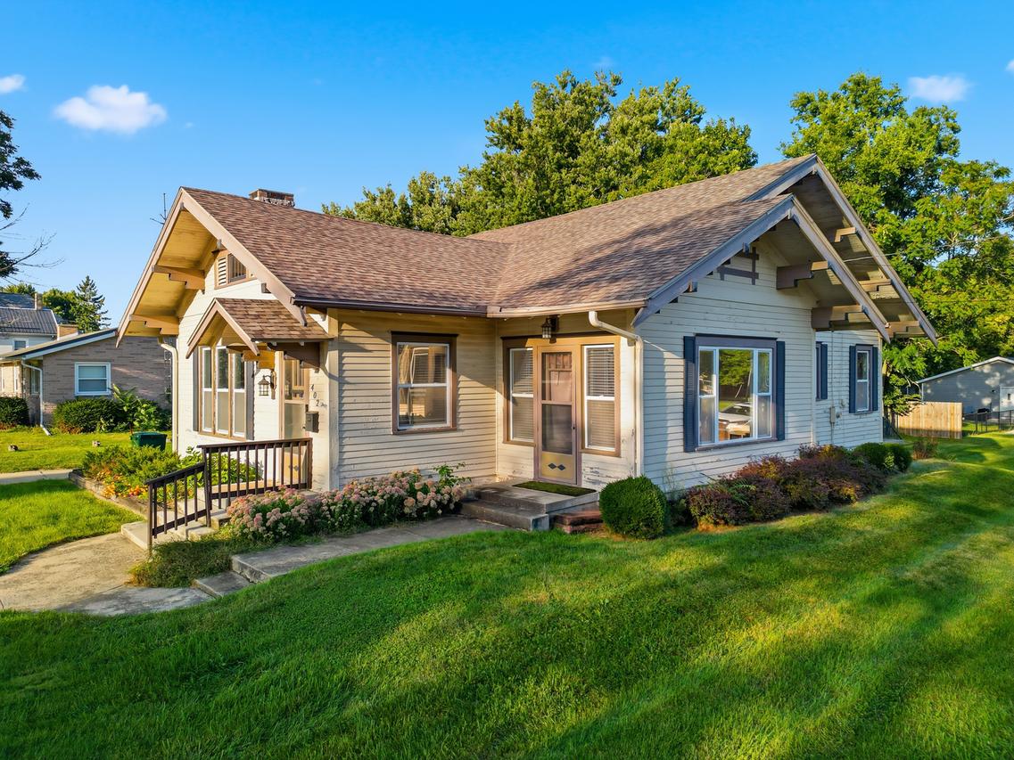 402 N Division Ave., Polo, IL 61064