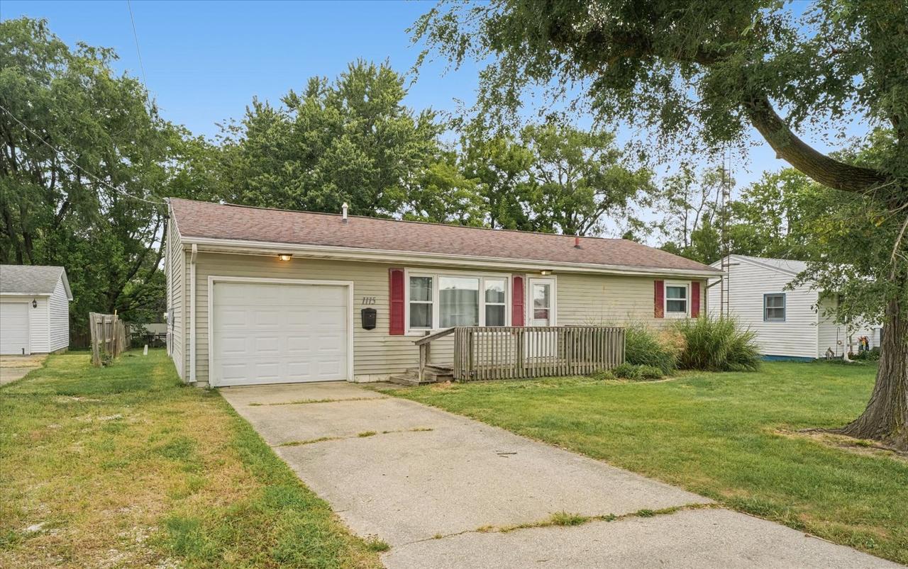 1115 Eastview Dr., Paxton, IL 60957