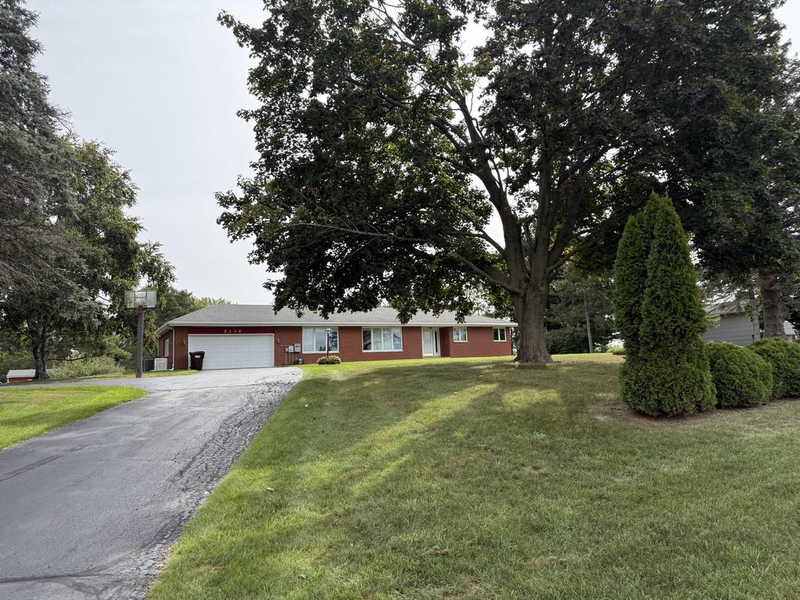 6206 Haligus Rd., Woodstock, IL 60098