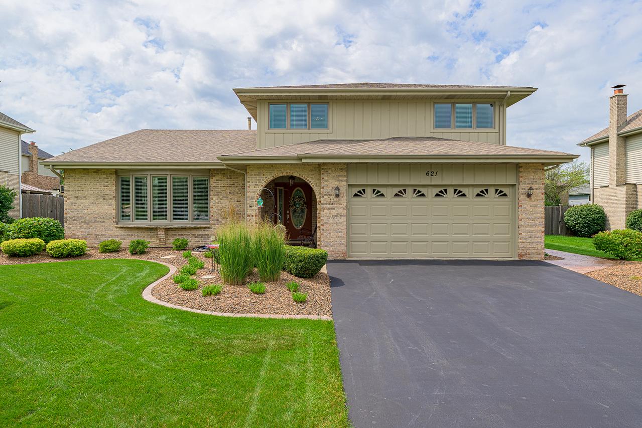 621 Vanderbilt Dr., New Lenox, IL 60451