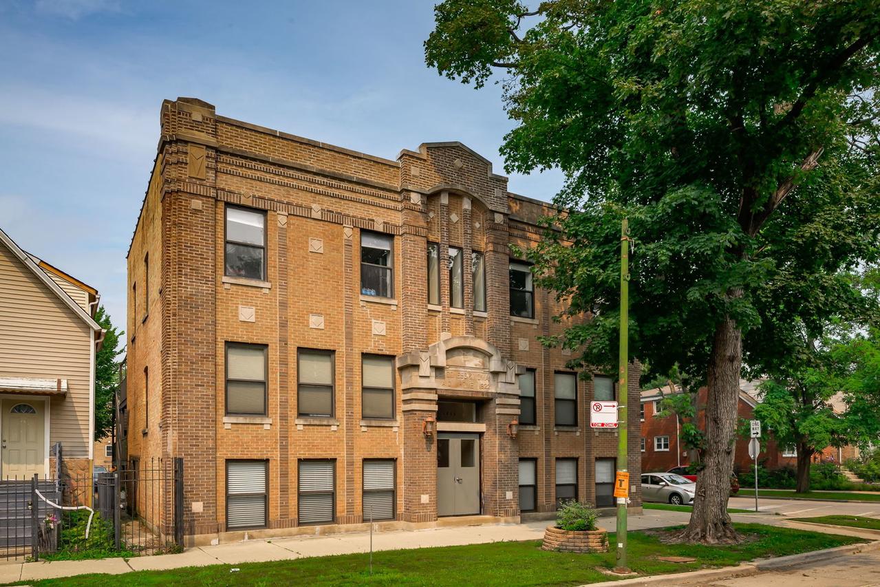 1856 N Sawyer Ave. #303, Chicago, IL 60647