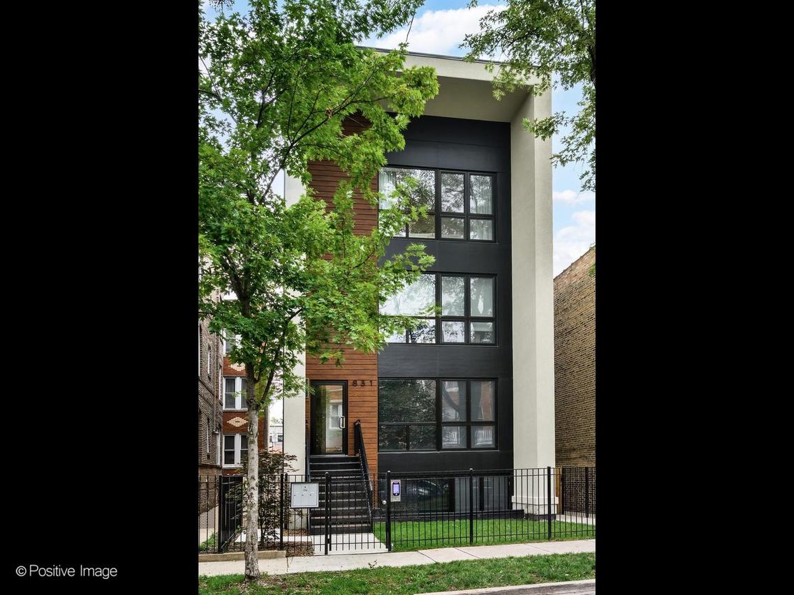 831 N Maplewood Ave. #3, Chicago, IL 60622