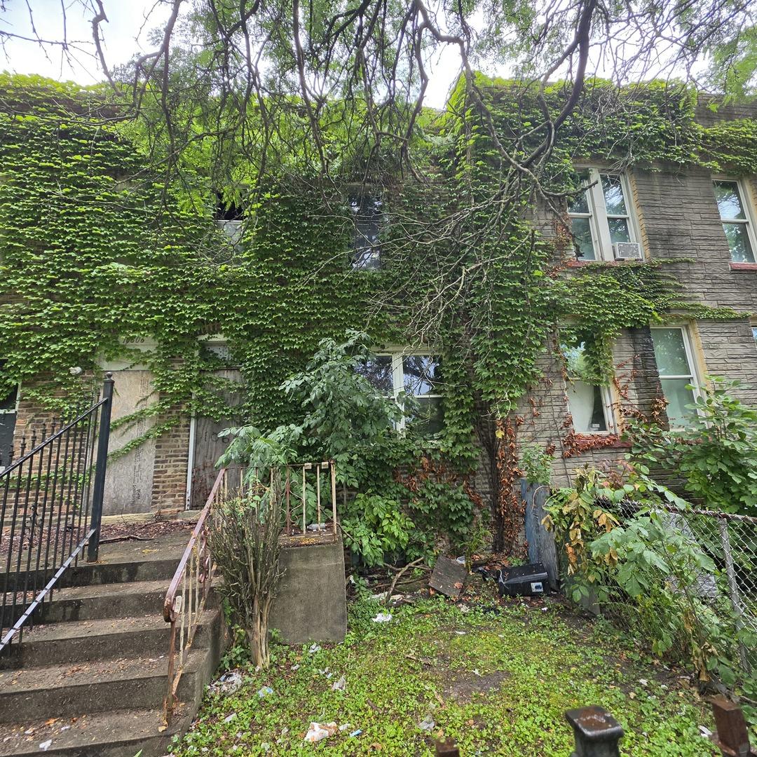 10604 S Langley Ave., Chicago, IL 60628
