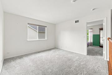 995 Christine Ln., Antioch, IL 60002