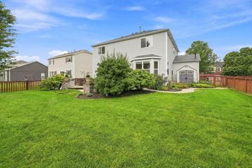 995 Christine Ln., Antioch, IL 60002