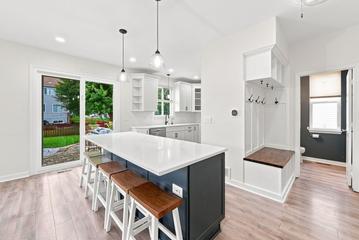 995 Christine Ln., Antioch, IL 60002