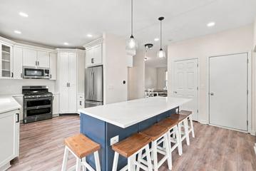 995 Christine Ln., Antioch, IL 60002
