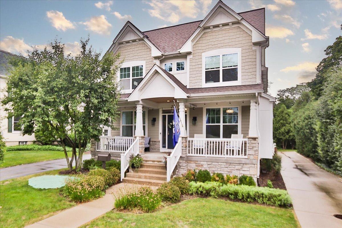 315 W Franklin St., Wheaton, IL 60187