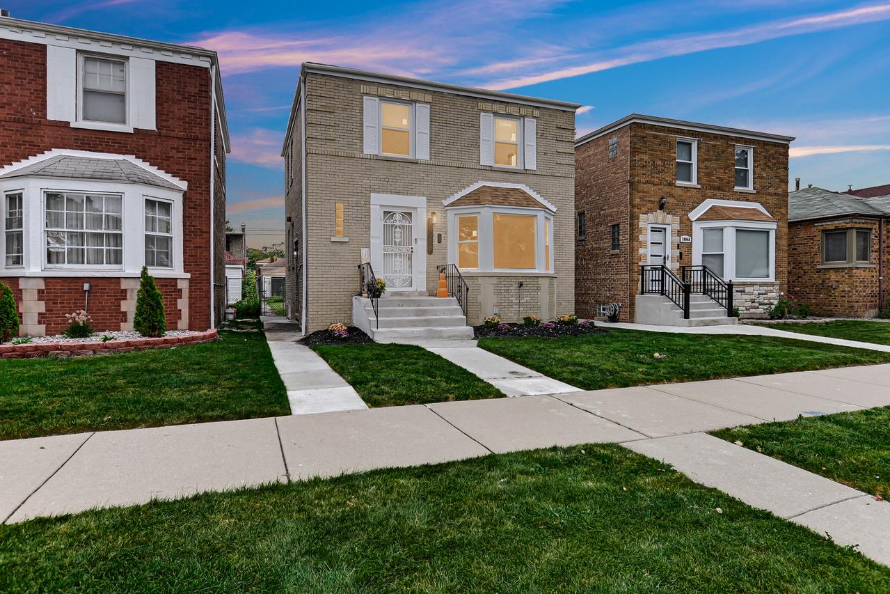 10048 S Rhodes Ave., Chicago, IL 60628
