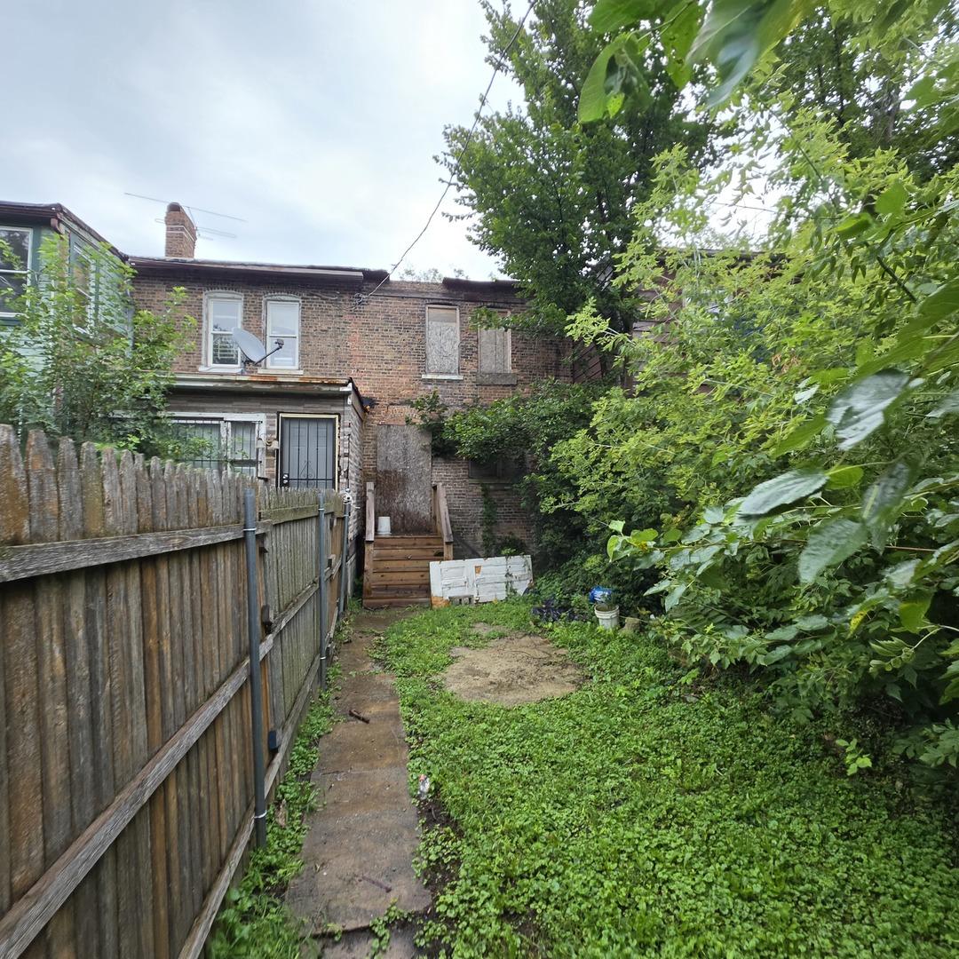 10706 S Langley Ave., Chicago, IL 60628
