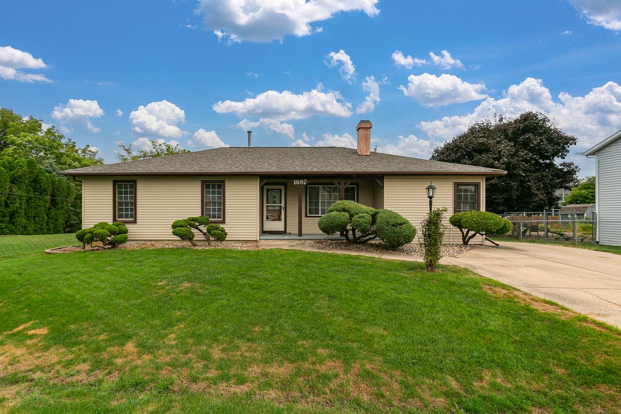 1687 35th Ave., East Moline, IL 61244