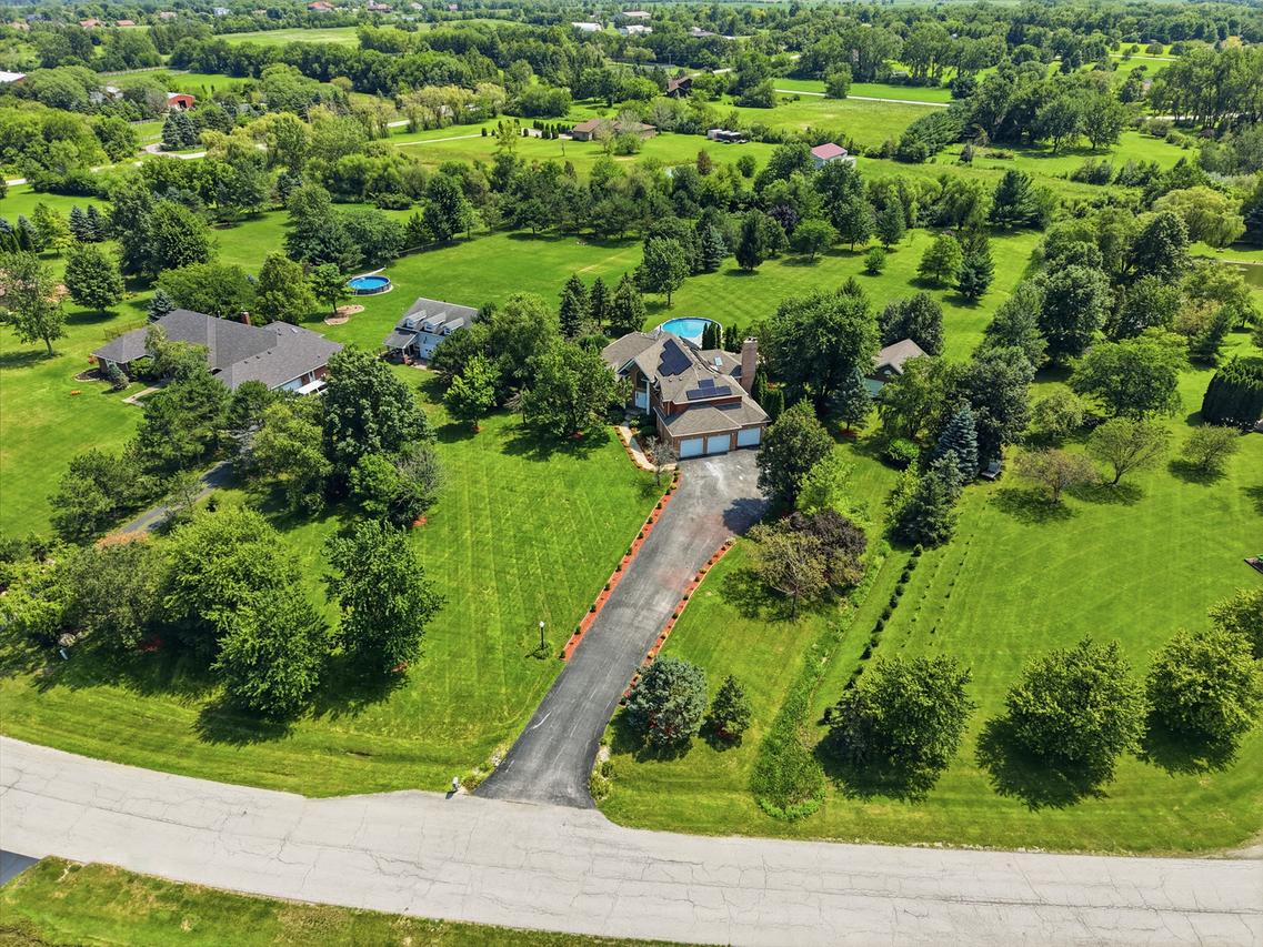 7303 W Ethan Ct., Monee, IL 60449