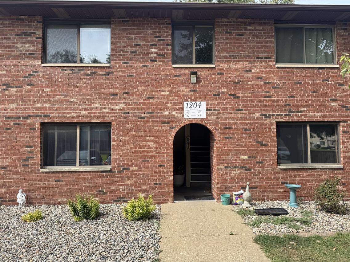 1204 Dean Dr. #5, Urbana, IL 61802