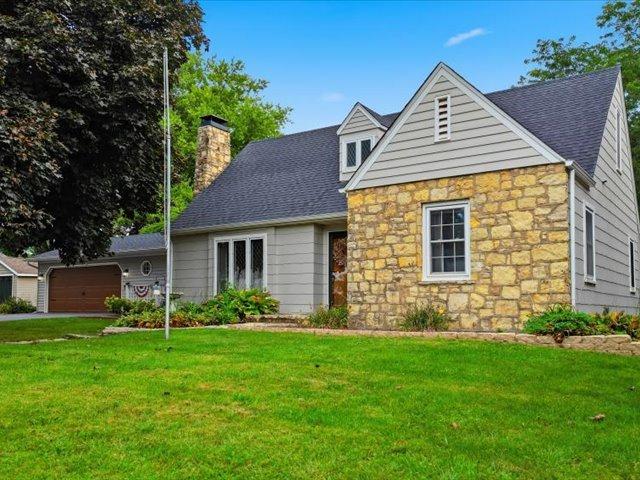 902 W Washington St., Oregon, IL 61061