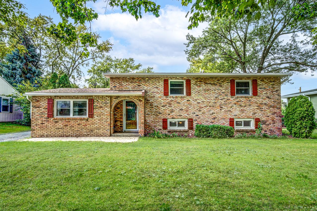 408 N Locust St., Frankfort, IL 60423
