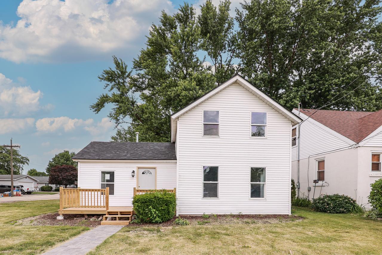 209 S Jackson St., Gardner, IL 60424