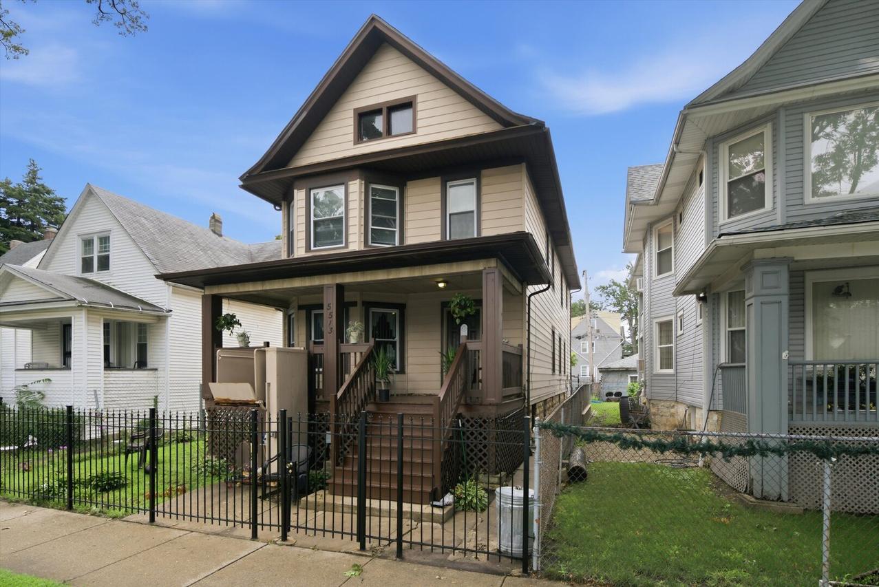 5513 W Cortez St., Chicago, IL 60651