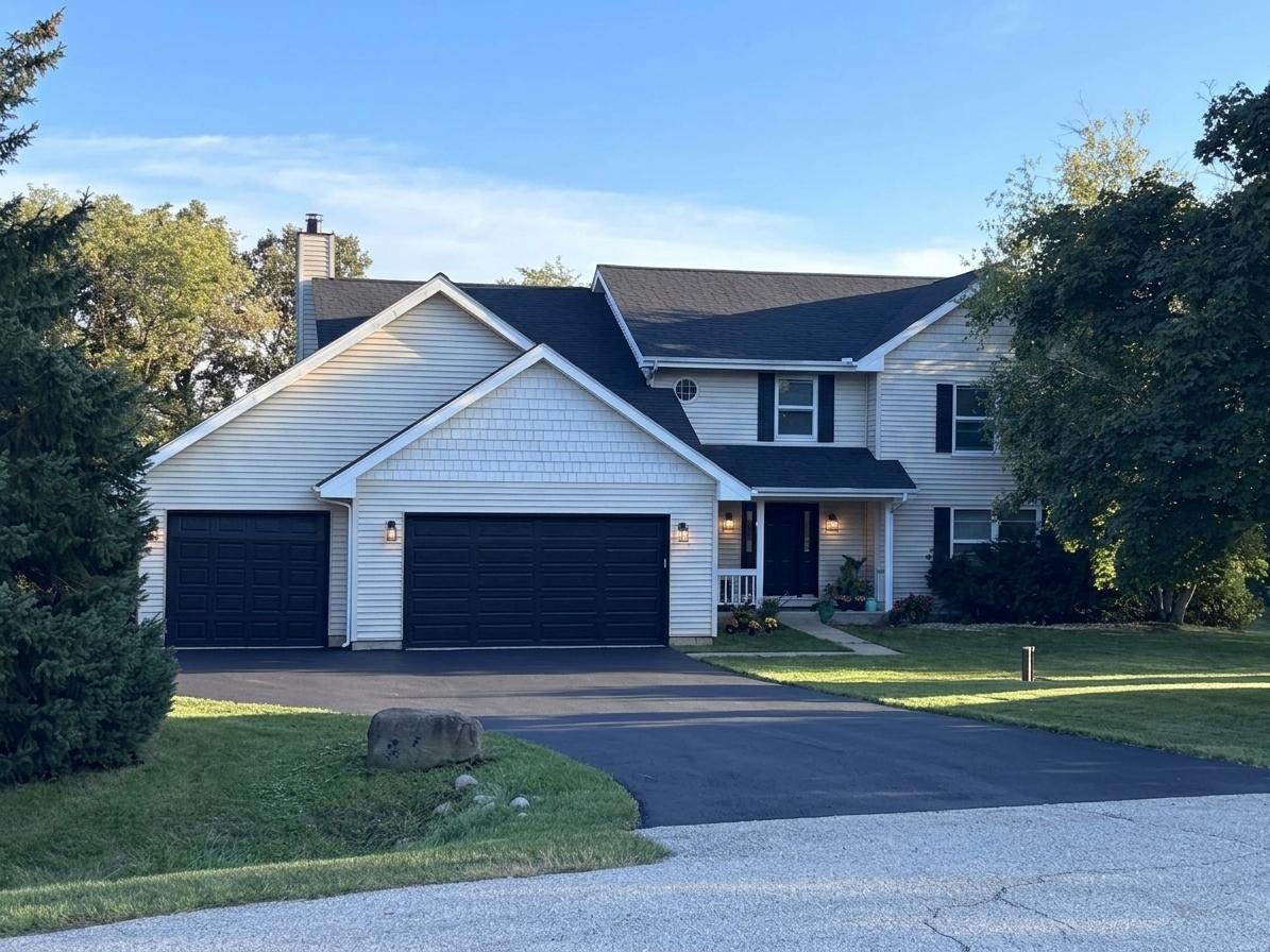 1903 Lands Ct., Crystal Lake, IL 60012