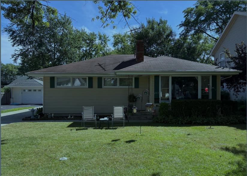 217 Highland Rd., Grayslake, IL 60030