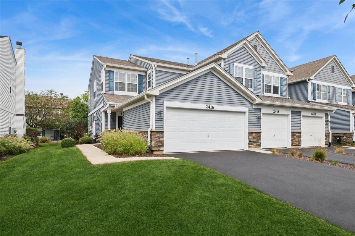 2416 Golf Ridge Cir., Naperville, IL 60563