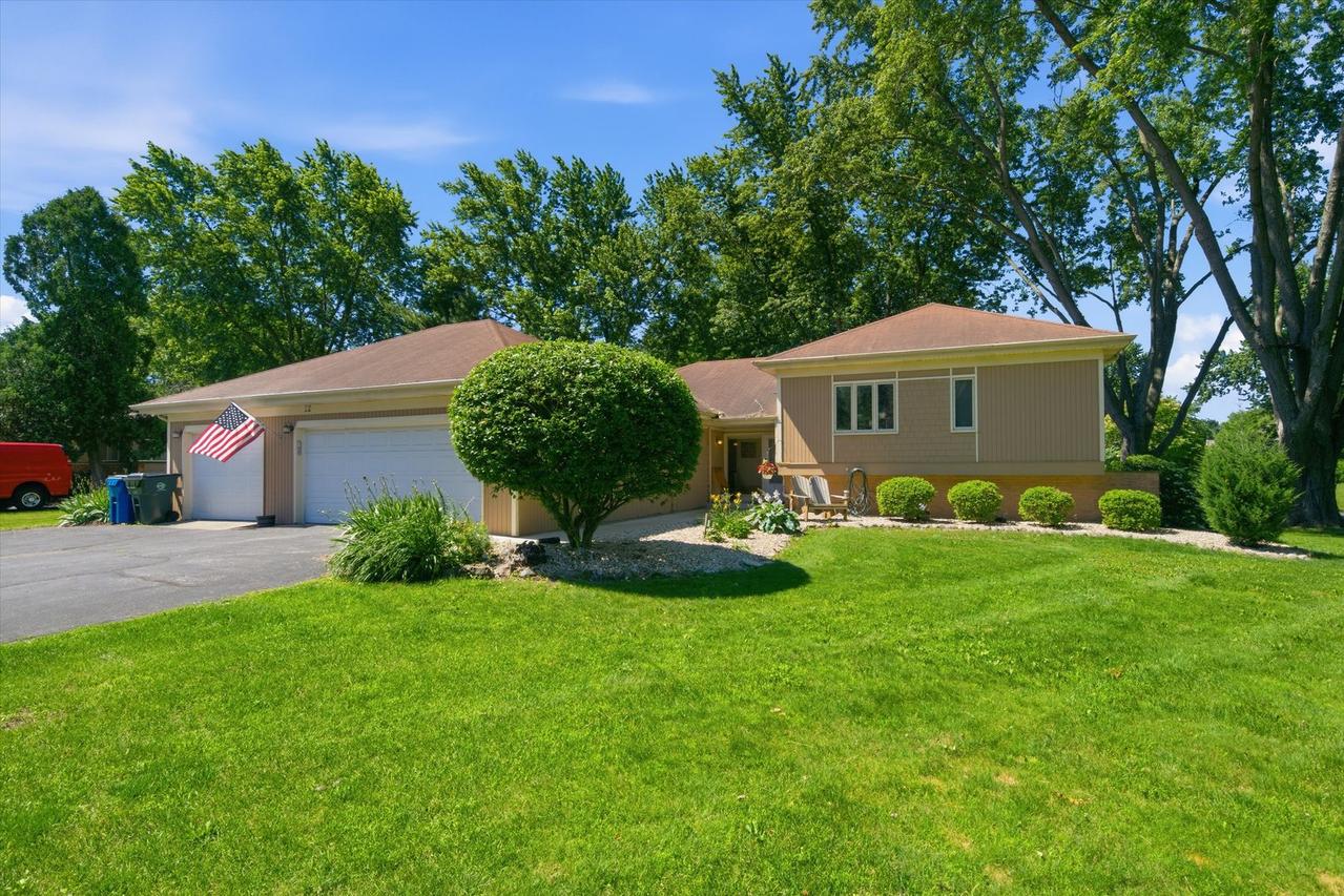 22 Plum Ct., Sleepy Hollow, IL 60118