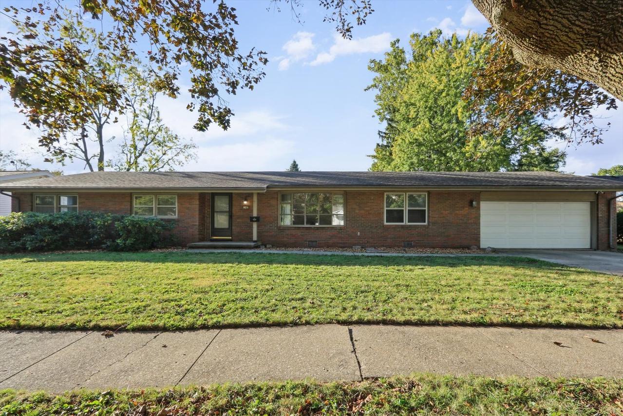 1107 Mitchem Dr., Urbana, IL 61801