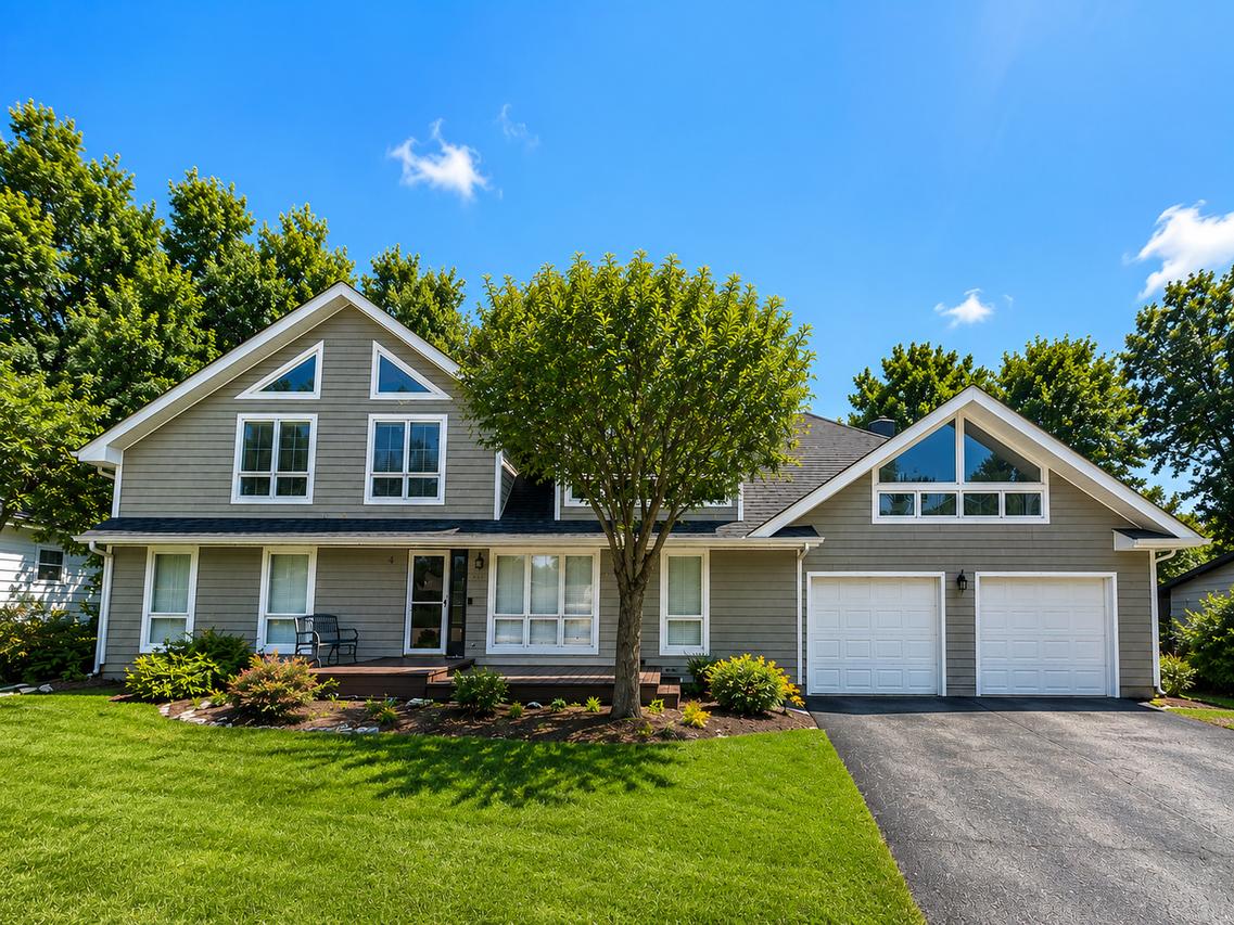 215 58th St., Clarendon Hills, IL 60514