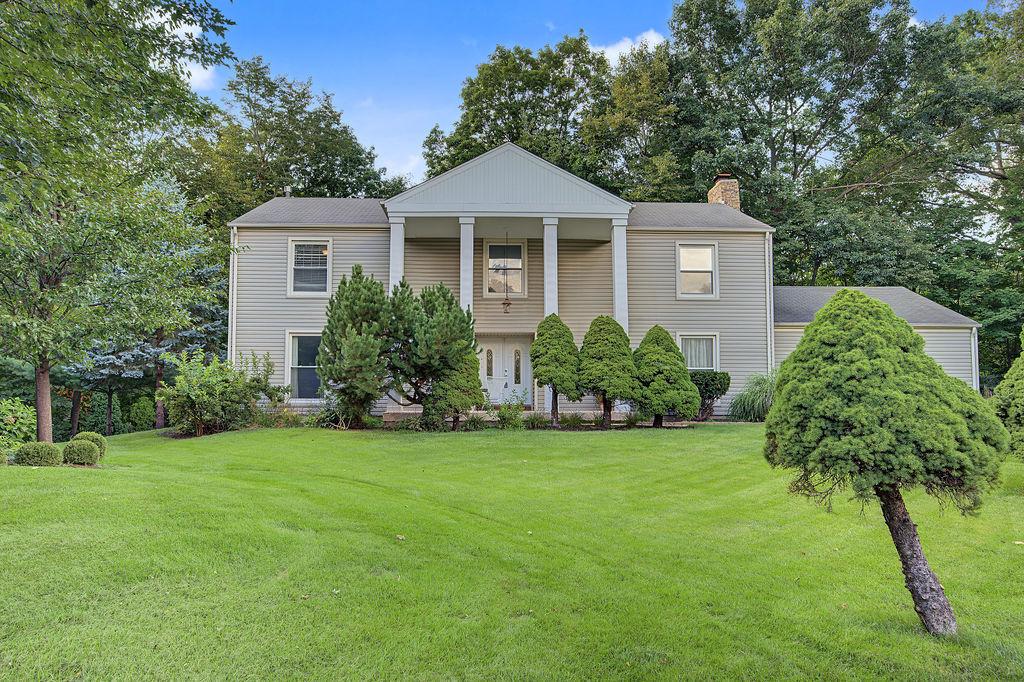 6 Dogwood Rd., Rolling Meadows, IL 60008