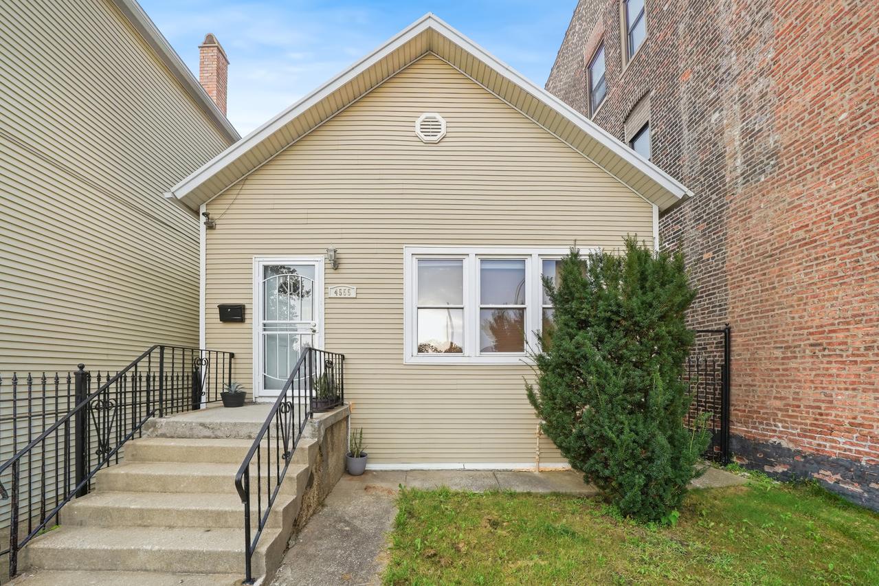4555 S Halsted St., Chicago, IL 60609