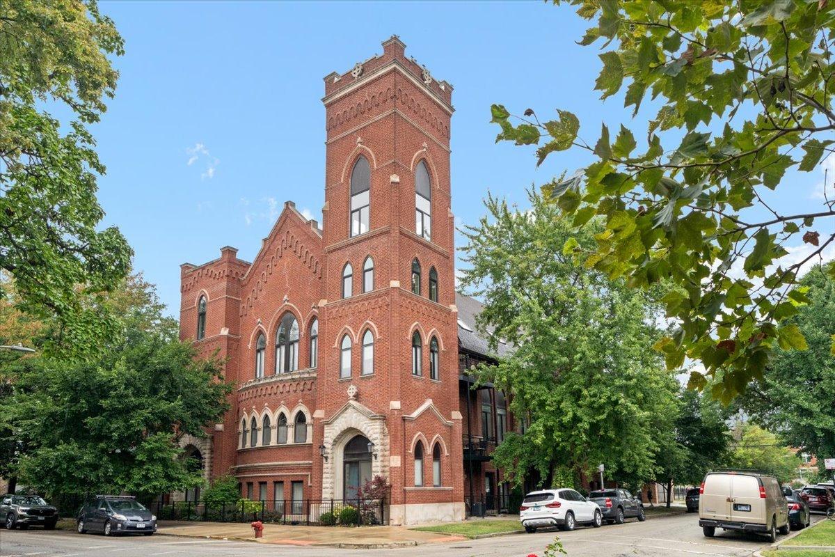 2140 N Richmond St. #7, Chicago, IL 60647