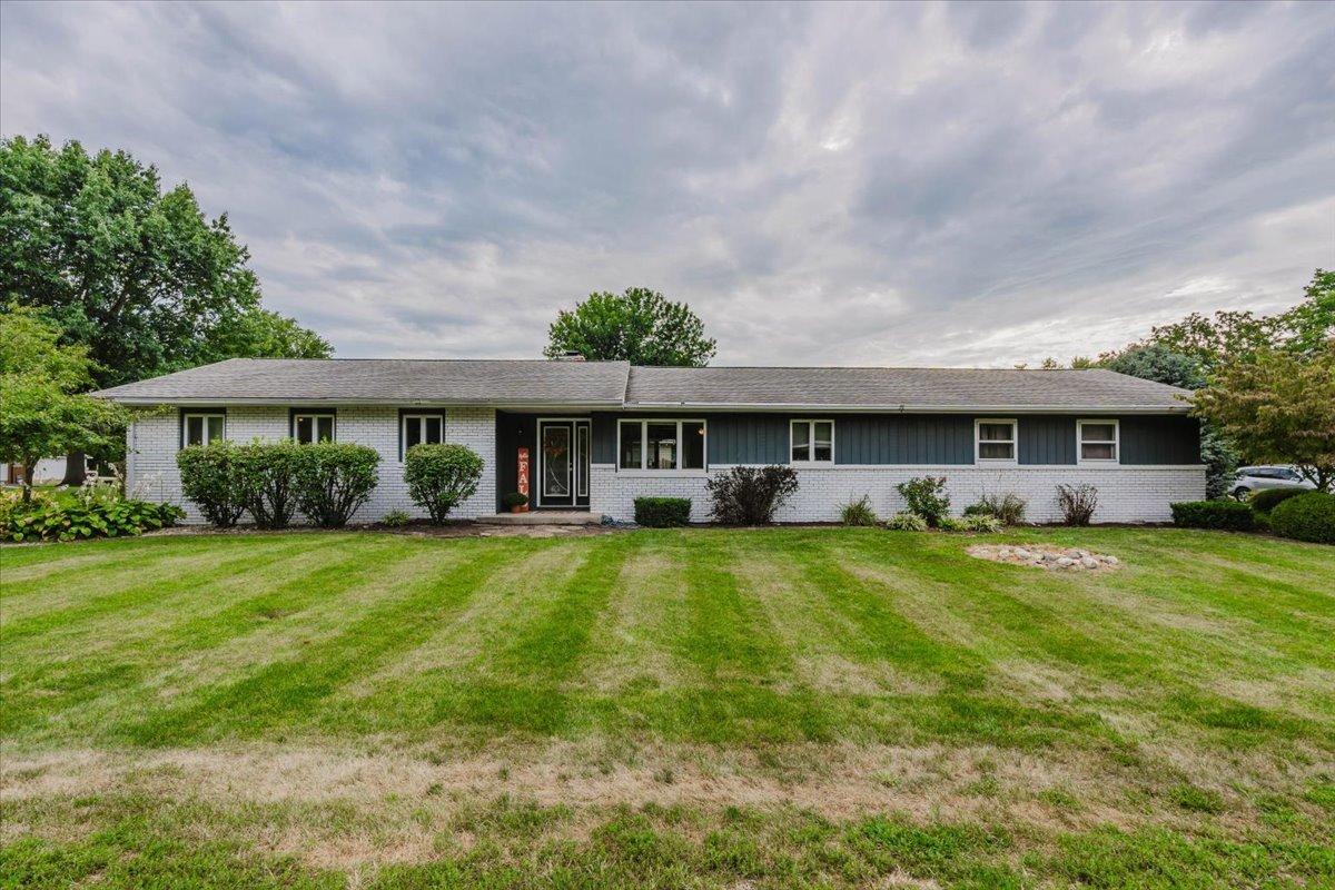 400 S Mary St., Atlanta, IL 61723