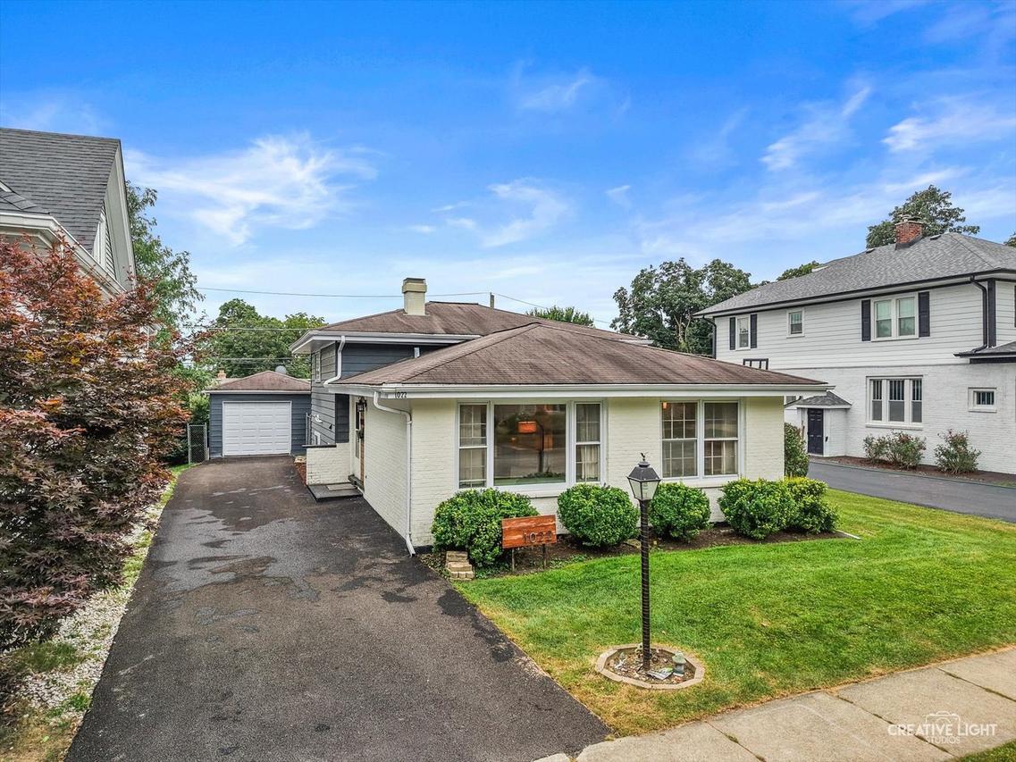 1022 E Jefferson Ave., Wheaton, IL 60187
