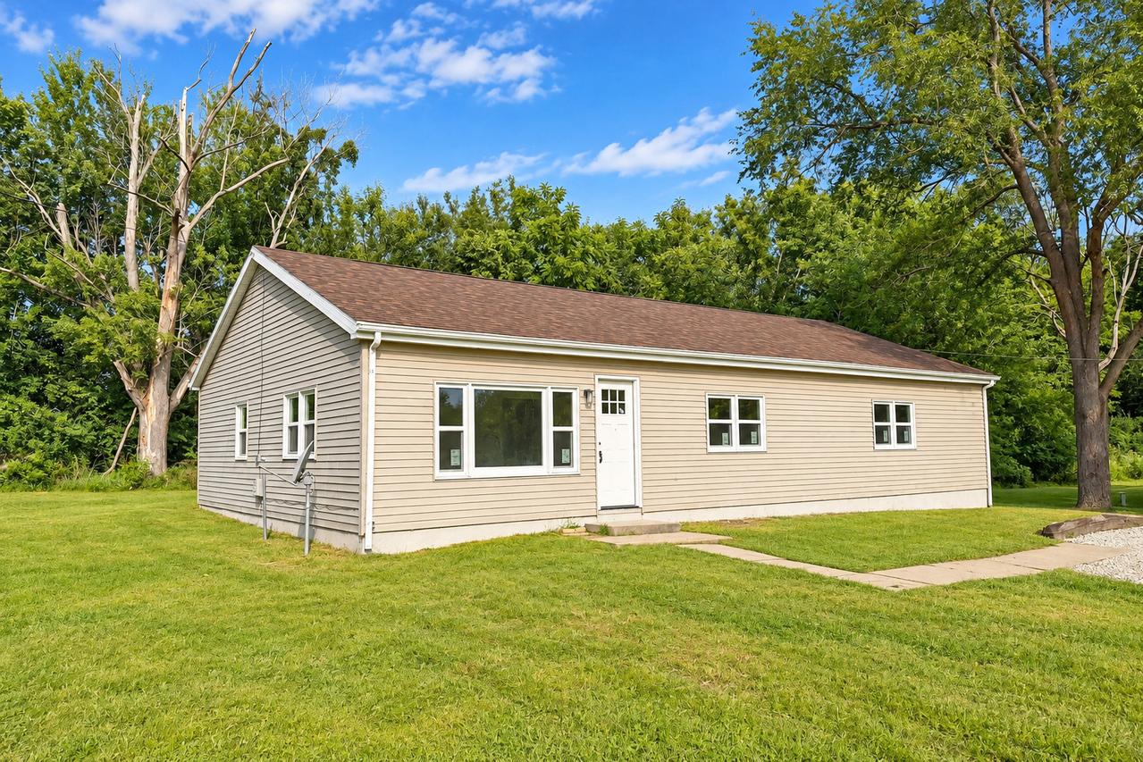 1387 E 16th Rd., Streator, IL 61364