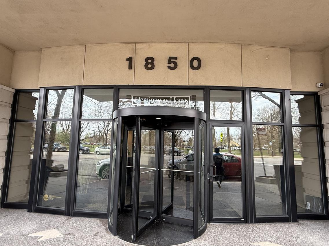 1850 N Clark St. #810, Chicago, IL 60614