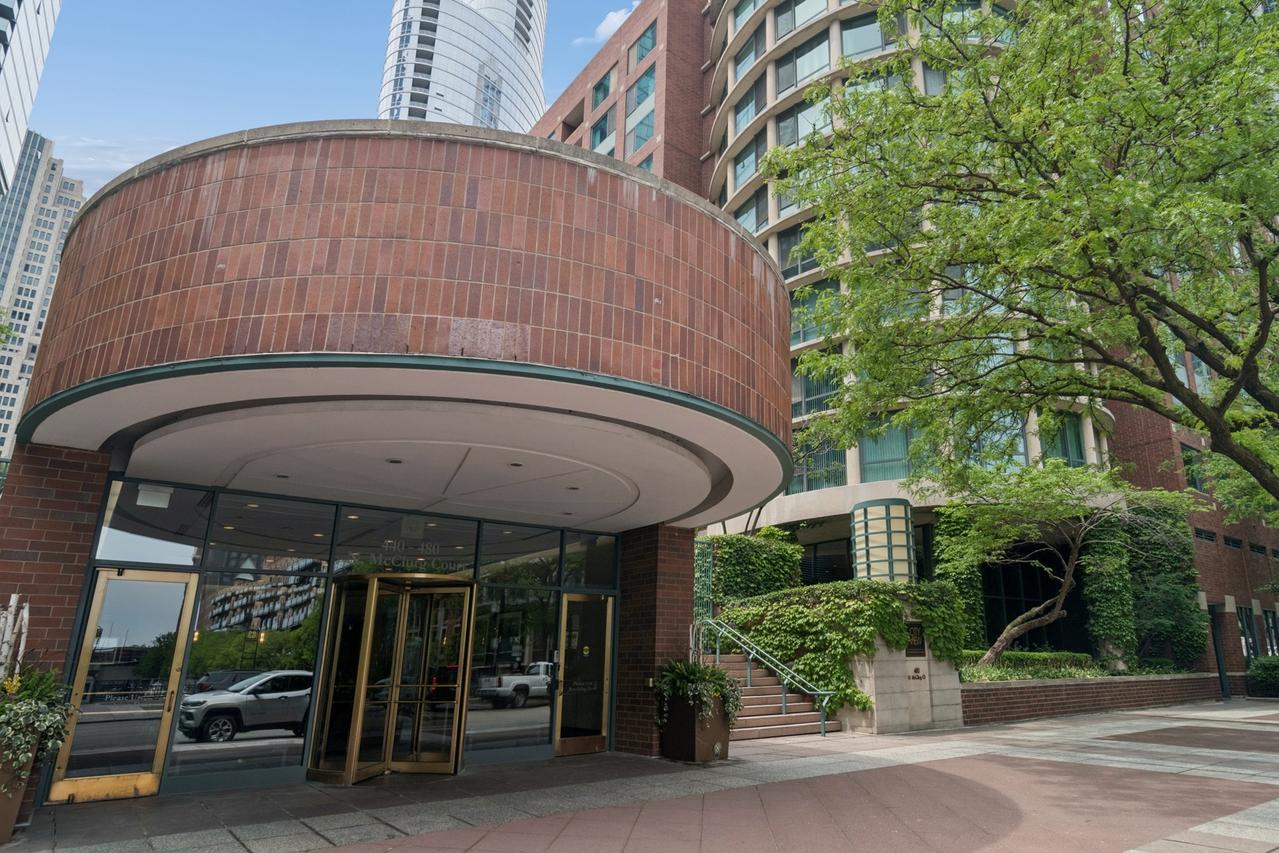 480 N Mcclurg Ct. #413, Chicago, IL 60611