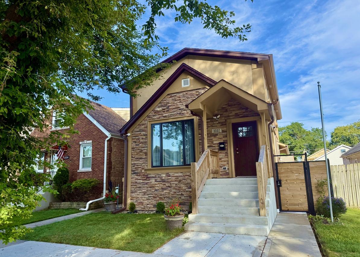3337 N Orange Ave., Chicago, IL 60634
