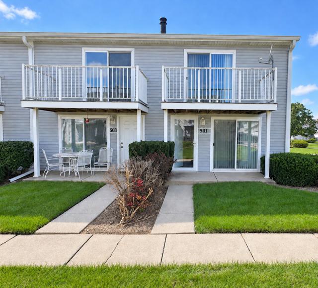 501 Meadow Green Ln., Round Lake Beach, IL 60073