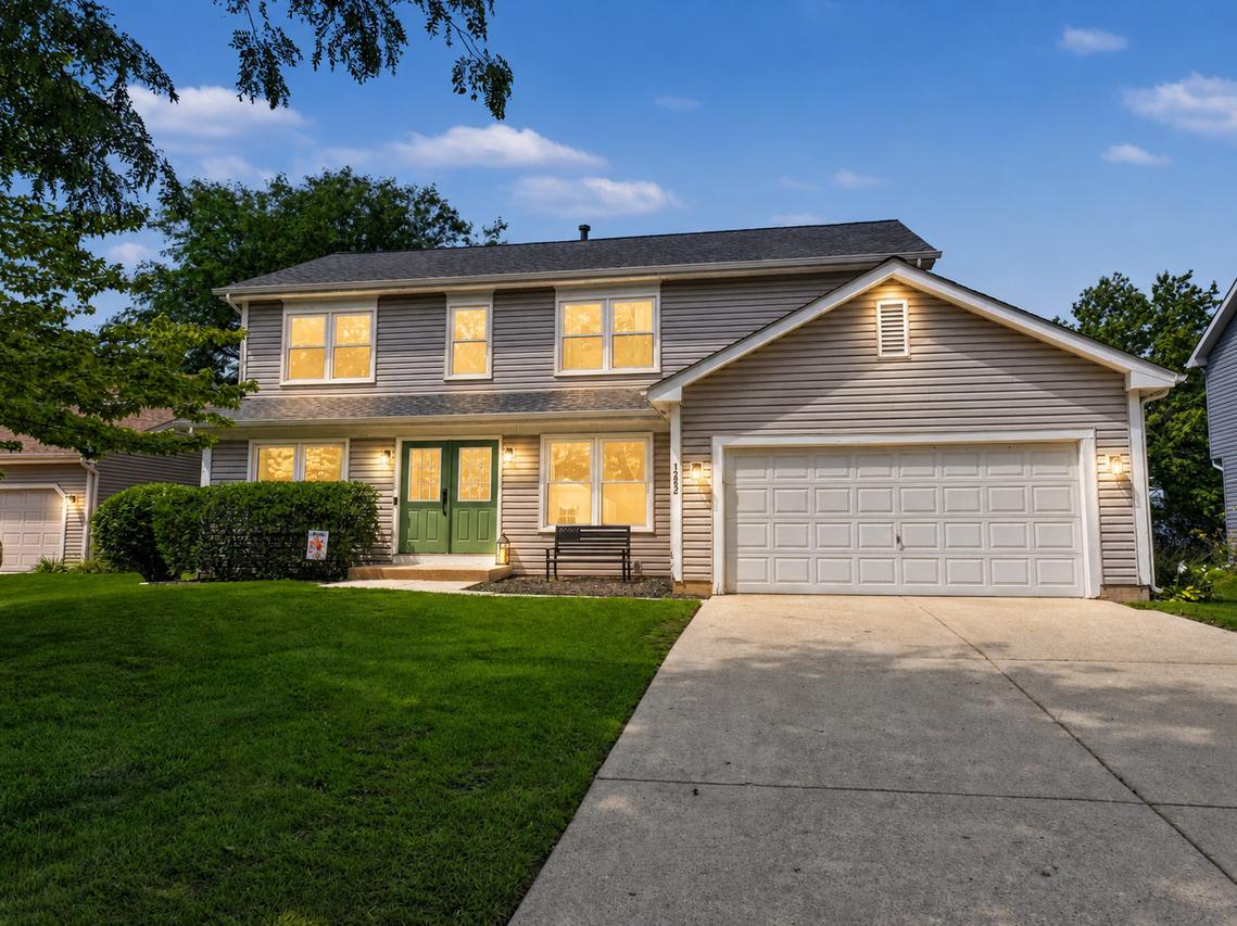 1262 Knollwood Cir., Crystal Lake, IL 60014