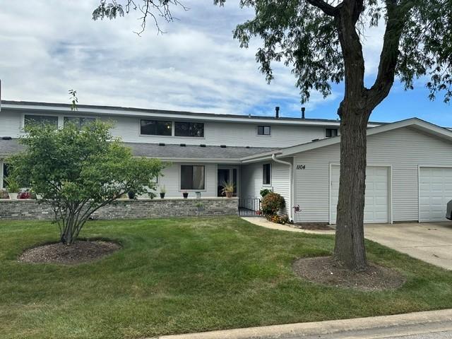 1104 Taunton Ct., Schaumburg, IL 60193