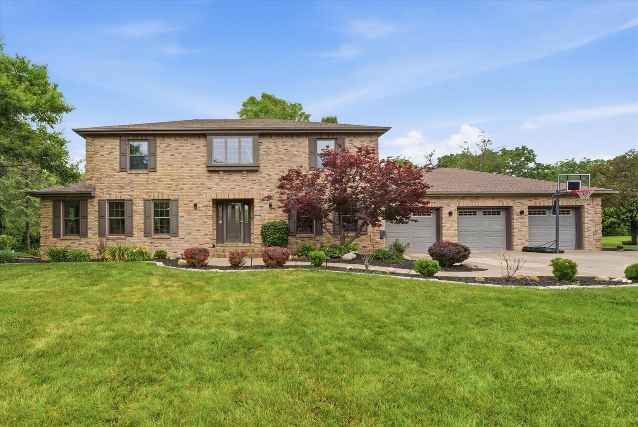 3109 Edgecreek Dr., New Lenox, IL 60451